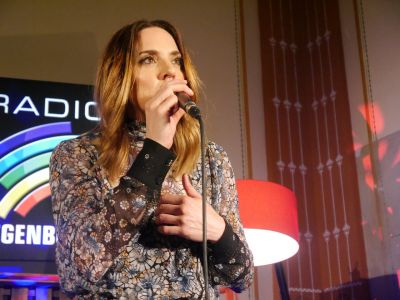 Das ehemalige Spice Girl Melanie C hat ein Privatkonzert exklusiv für nur 100 Hörer von Radio Regenbogen im Restaurant „Rex 3“ in Emmendingen gegeben.