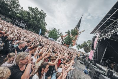 Michael Patrick Kelly begeisterte die Fans beim I Em Music in Emmendingen