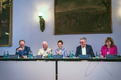 UNMÜSSIG-Jubiläum startet mit prominent besetztem Symposium in Freiburg