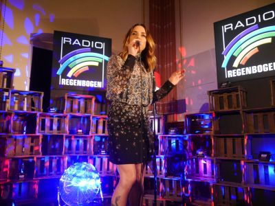 Das ehemalige Spice Girl Melanie C hat ein Privatkonzert exklusiv für nur 100 Hörer von Radio Regenbogen im Restaurant „Rex 3“ in Emmendingen gegeben.