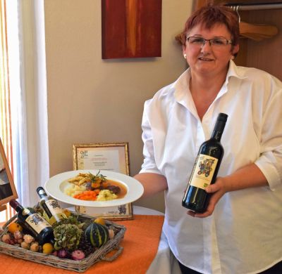 Kulinarische Komponente-Orgelteller u. Orgelwein