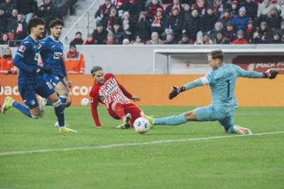 Freiburg gewinnt in Unterzahl das Baden-Württemberg-Duell gegen die TSG Hoffenheim