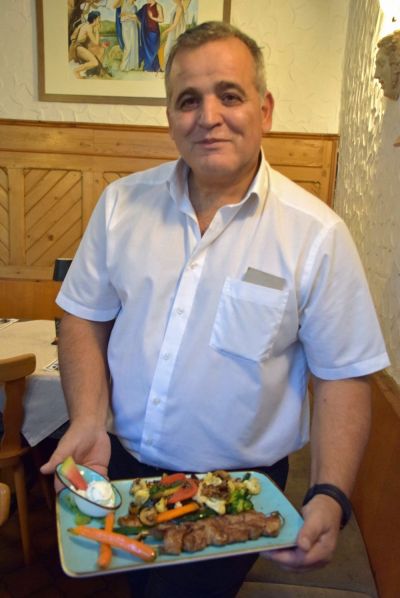 Orgelköche servieren Orgelteller-Der Grieche