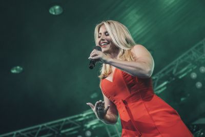 Beatrice Egli - ein Konzert voller Schwung und Lebensfreude beim Open Air im Park in Bad Krozingen