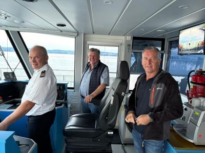 Von links nach rechts Schiffsführer Stefan Grieble, BSB-Geschäftsführer Frank Weber und Werftleiter der BSB-Werft in Friedrichshafen, Wilfried Groß /Foto Grieble Groß