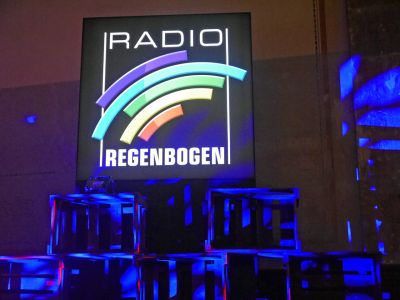 Das ehemalige Spice Girl Melanie C hat ein Privatkonzert exklusiv für nur 100 Hörer von Radio Regenbogen im Restaurant „Rex 3“ in Emmendingen gegeben.