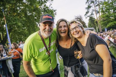 Schlagerzauber im Kurpark: Beatrice Egli und Reiner Kirsten begeistern in Bad Krozingen