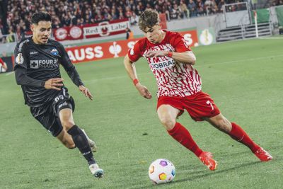 Dicke Überraschung im Breisgau: Der SC Freiburg fliegt in der zweiten Runde des DFB-Pokals  raus.