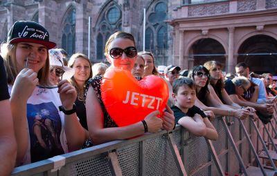 Peter Maffay & Band auf dem Freiburger Münsterplatz