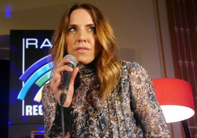 Das ehemalige Spice Girl Melanie C hat ein Privatkonzert exklusiv für nur 100 Hörer von Radio Regenbogen im Restaurant „Rex 3“ in Emmendingen gegeben.