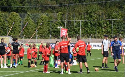 Trainieren wie die Profis –Füchsle - Tage in der Freiburger Fußballschule