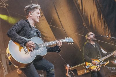 Michael Patrick Kelly begeisterte die Fans beim I Em Music in Emmendingen