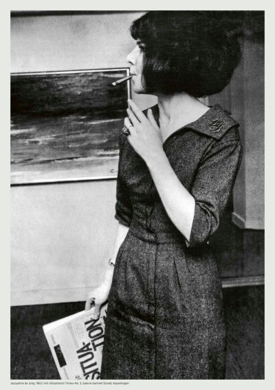 Jacqueline de Jong, 1963, mit „Situationist Times“ No. 3, zu sehen in der Galerie Clemens Thimme Foto: Galerie Gammel Strand, Kopenhagen