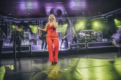 Beatrice Egli - ein Konzert voller Schwung und Lebensfreude beim Open Air im Park in Bad Krozingen
