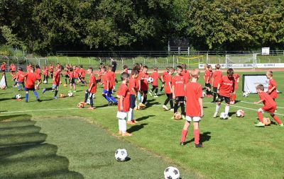 Trainieren wie die Profis –Füchsle - Tage in der Freiburger Fußballschule