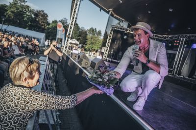 Reiner Kirsten sorgte für eine großartige Stimmung beim Open Air im Park in Bad Krozingen